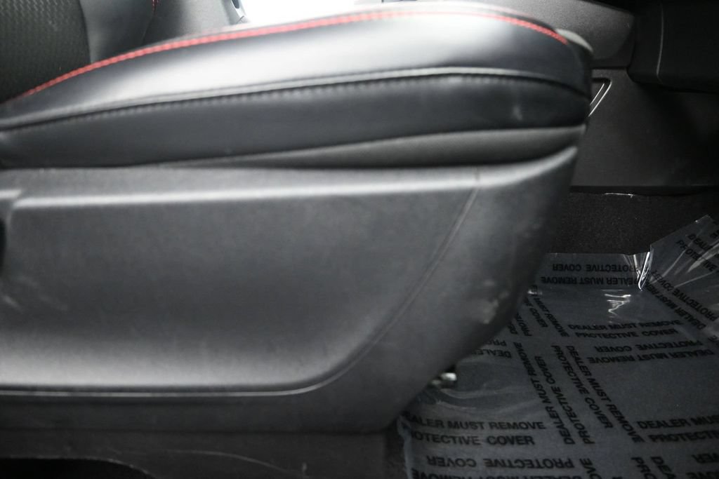 Used 2025 Ford Escape ST-Line FWD image 12