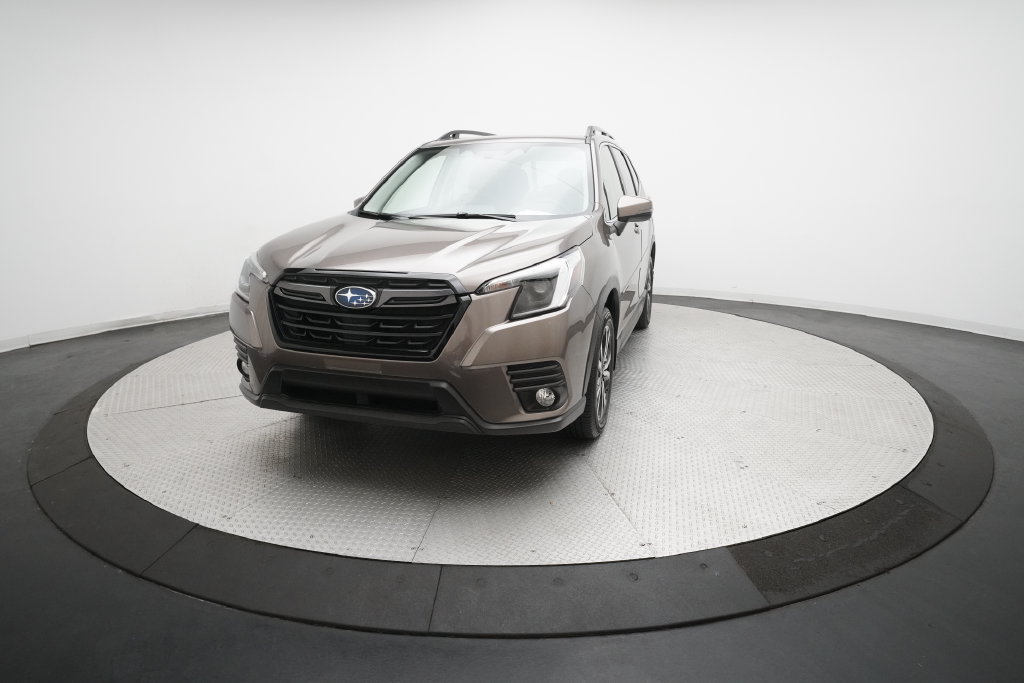 Used 2023 Subaru Forester Limited AWD/4WD image 12