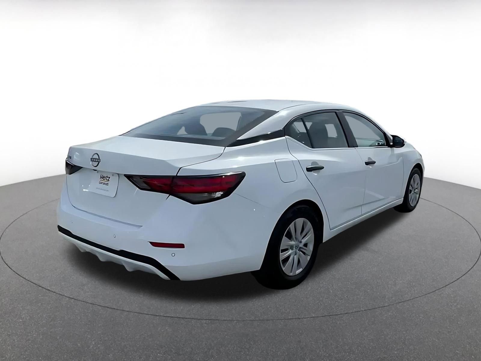 Used 2025 Nissan Sentra S image 14