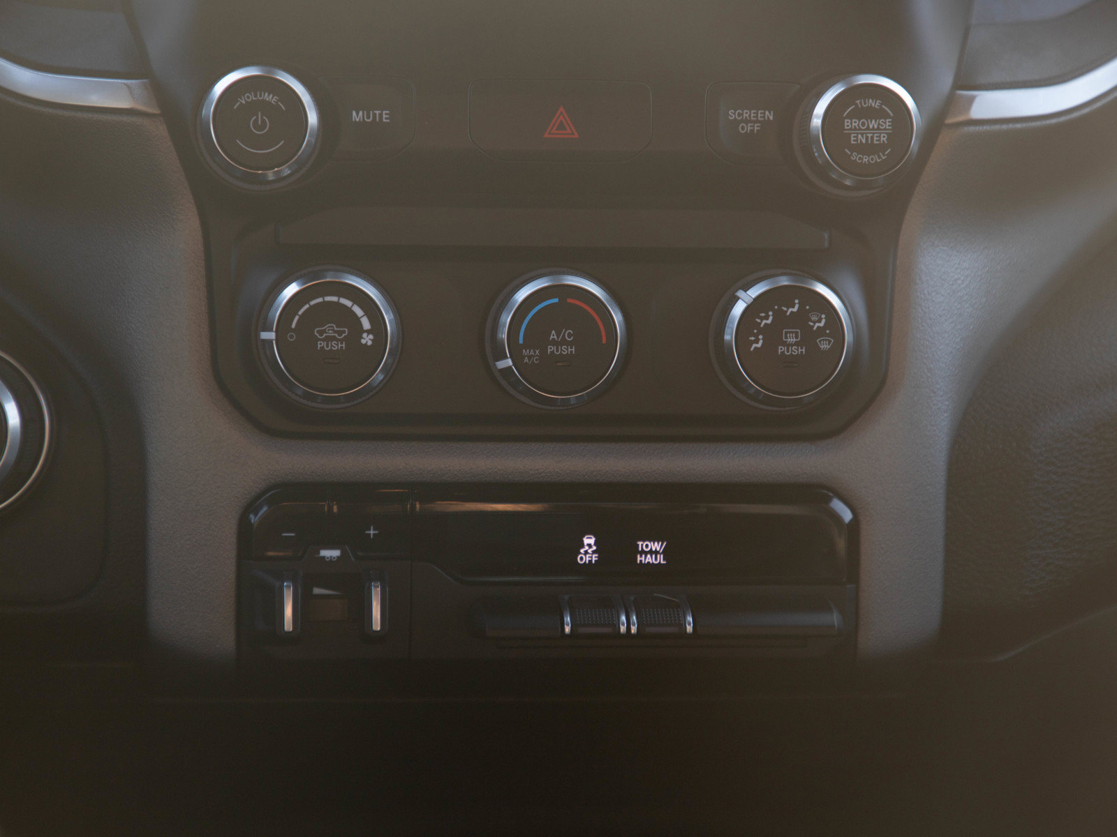Used 2024 RAM 2500 Big Horn AWD/4WD image 19