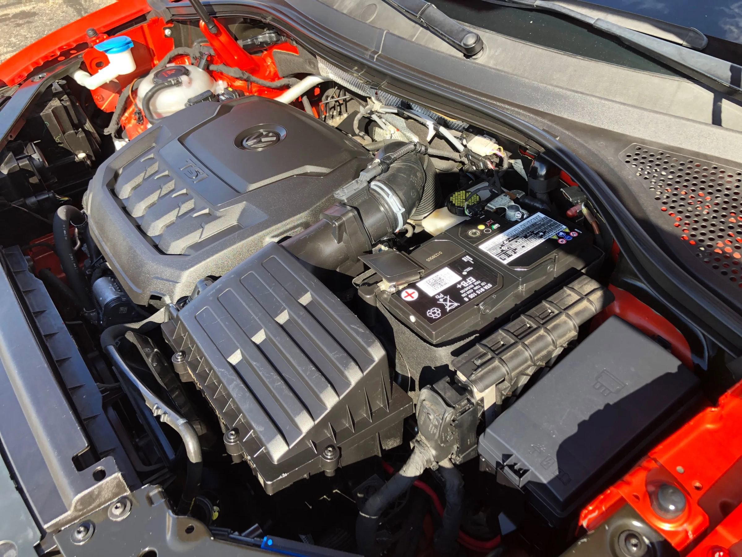 Used 2019 Volkswagen Tiguan SEL image 18