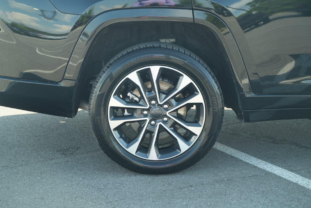 Used 2023 Jeep Grand Cherokee L Overland AWD/4WD image 53