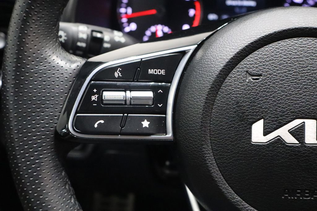 Used 2023 Kia Forte GT-Line w/ GT-Line Premium Package image 24