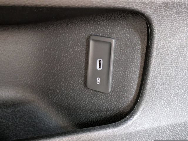 New 2025 Volkswagen ID. Buzz Pro S RWD image 17
