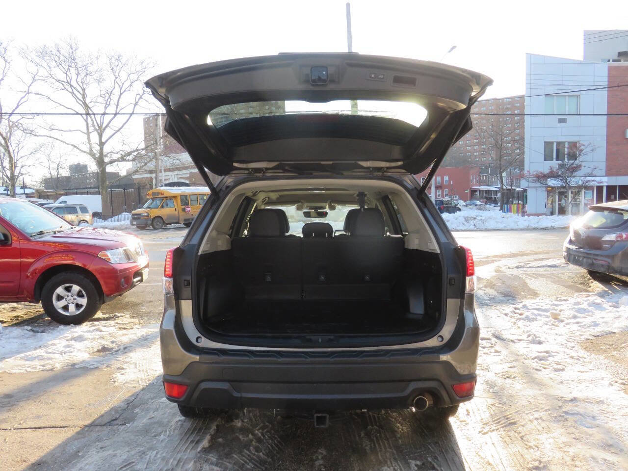 Used 2021 Subaru Forester Limited image 25