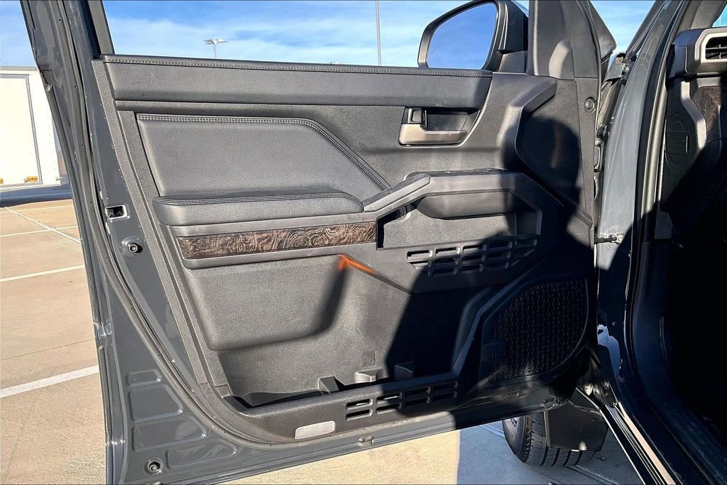 Used 2024 Toyota Tacoma Limited image 22