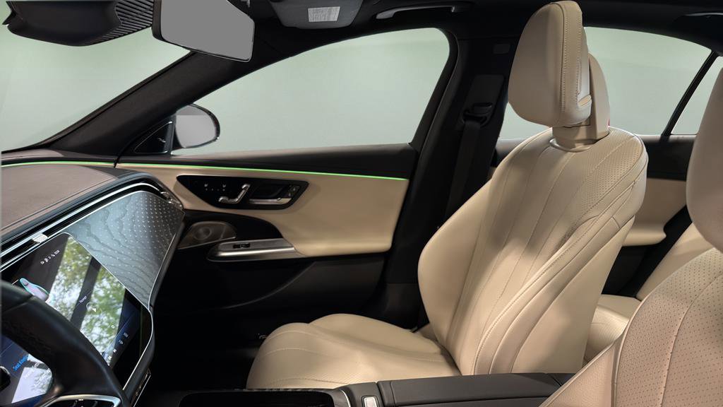 Used 2024 Mercedes-Benz E 350 4MATIC Sedan image 13