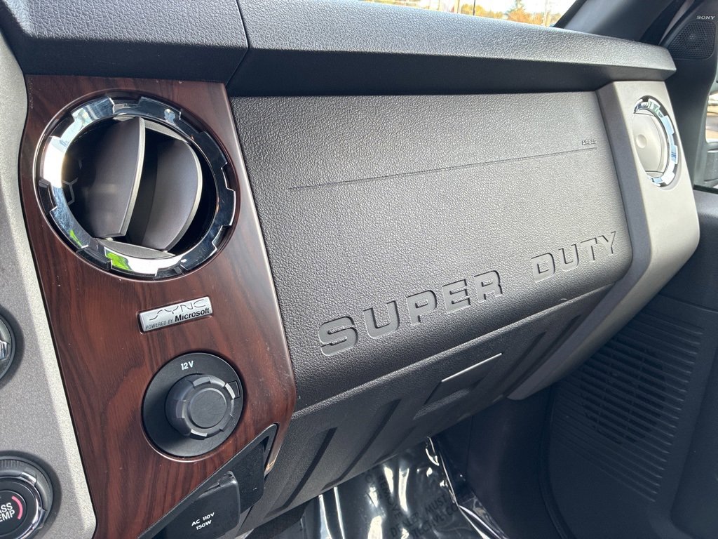 Used 2013 Ford F350 Lariat w/ Camper Pkg image 27
