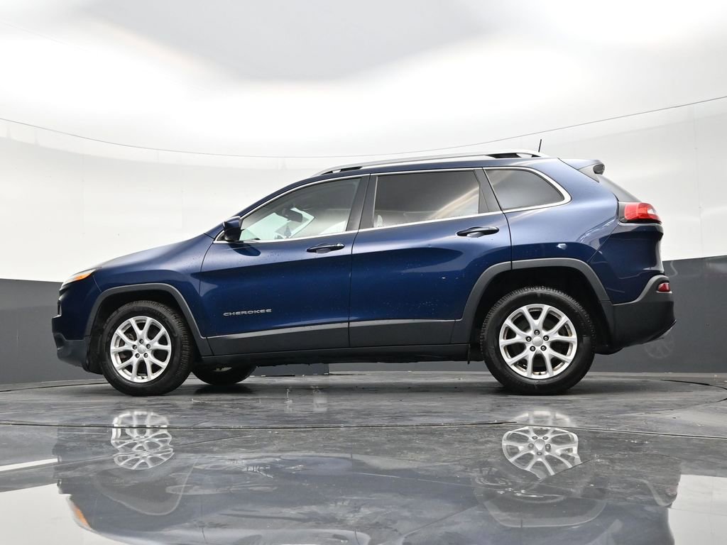 Used 2018 Jeep Cherokee Latitude Plus w/ Cold Weather Group image 20