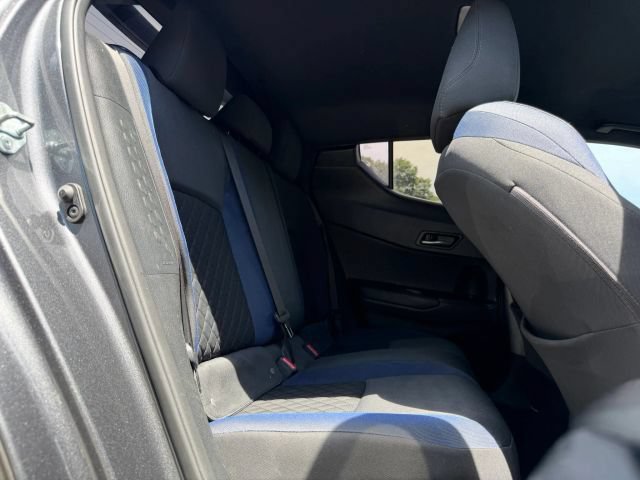 Used 2020 Toyota C-HR XLE FWD image 14
