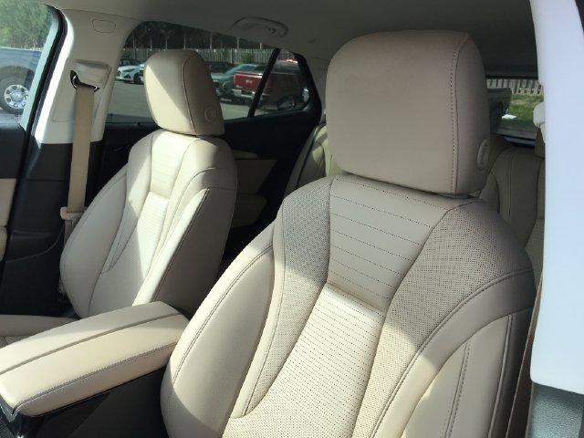 Used 2024 Buick Envision Preferred AWD/4WD image 31