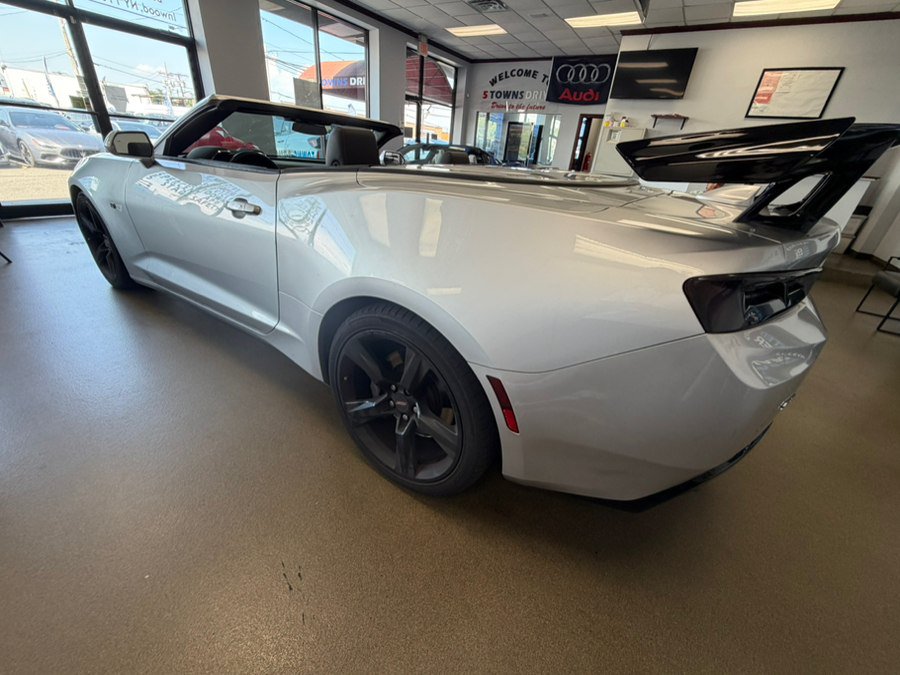 Used 2018 Chevrolet Camaro SS RWD image 16