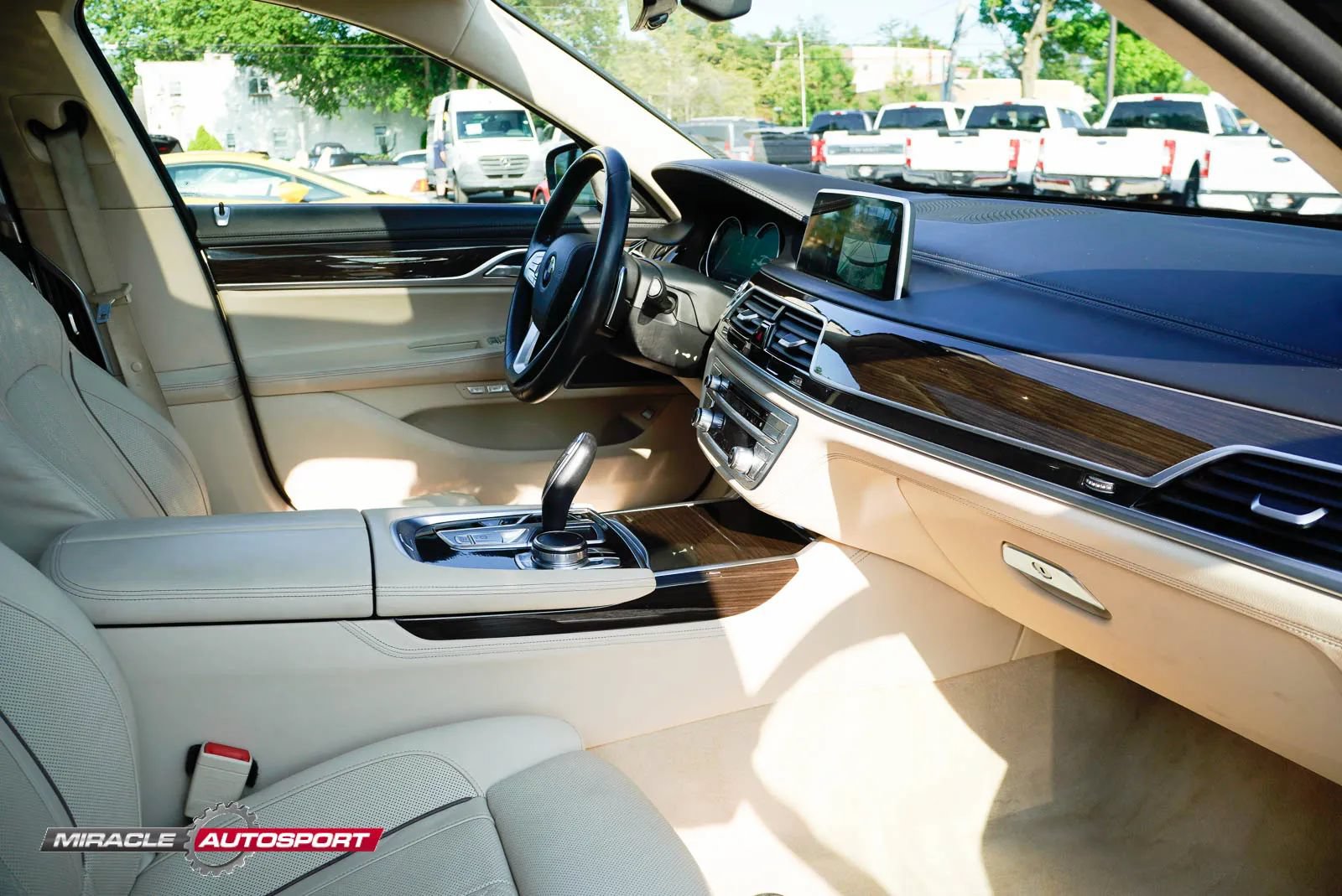 Used 2016 BMW 750i xDrive AWD/4WD image 34