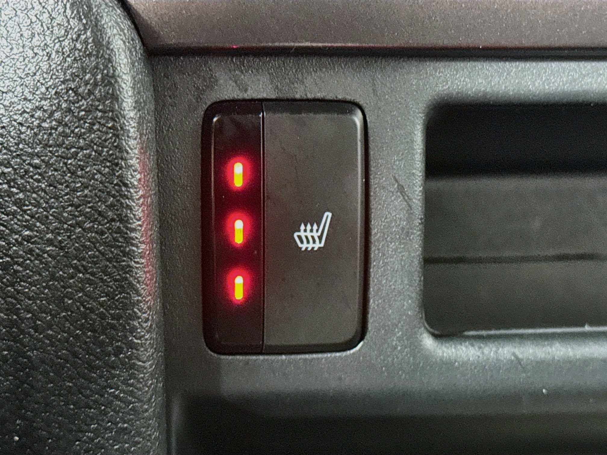 Certified 2023 Honda Passport EX-L image 19