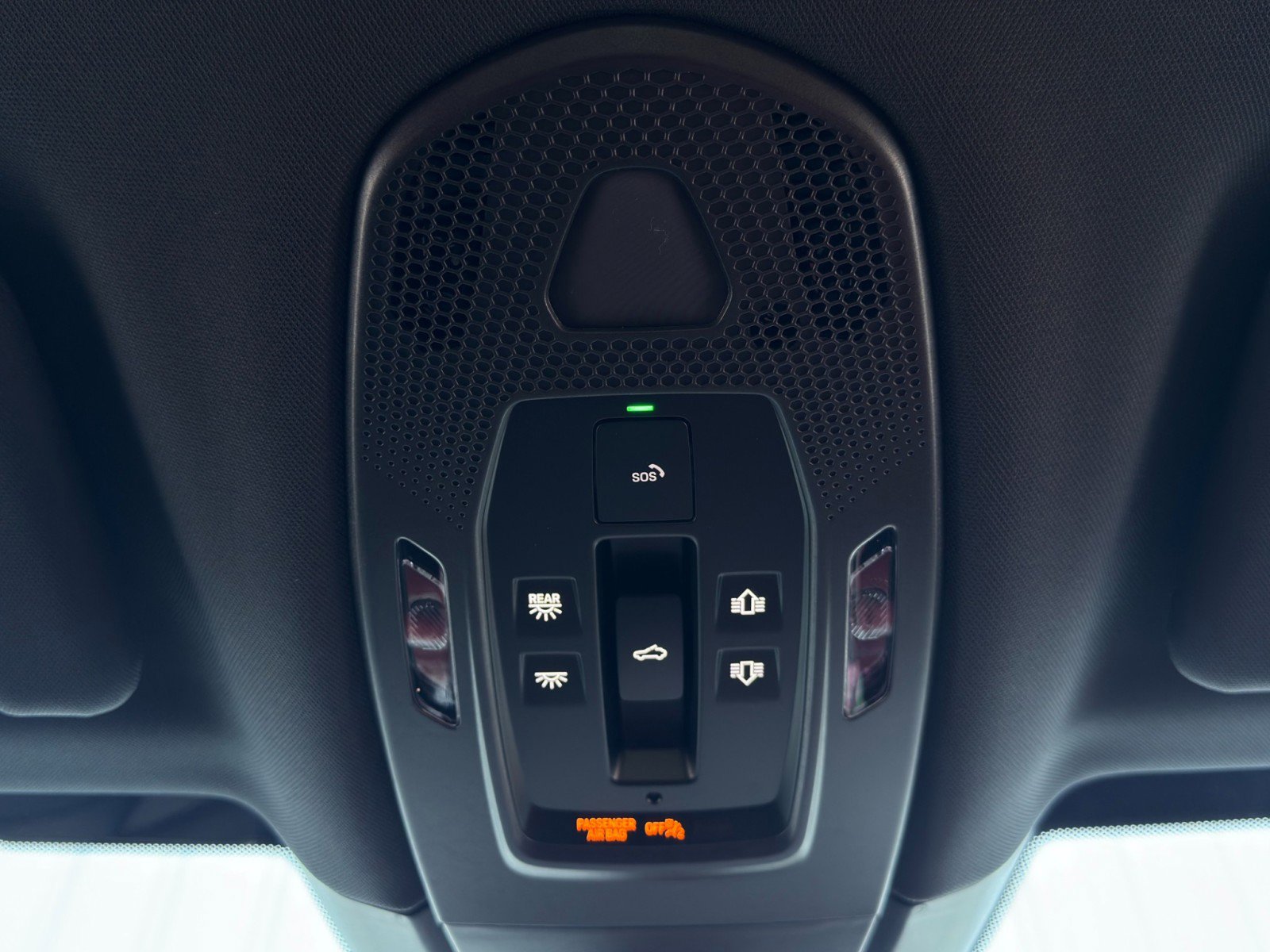 Used 2025 Porsche Panamera 4 w/ Premium Package image 40