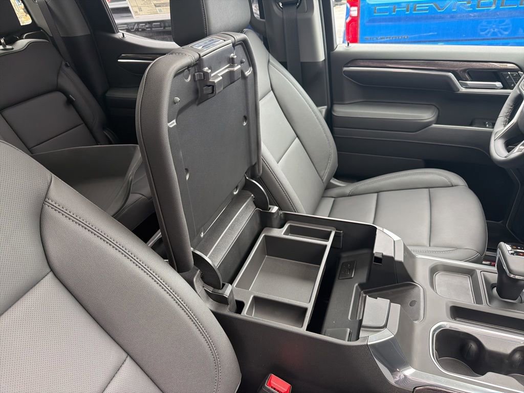 New 2026 Chevrolet Silverado 1500 LTZ w/ LTZ Premium Package image 32