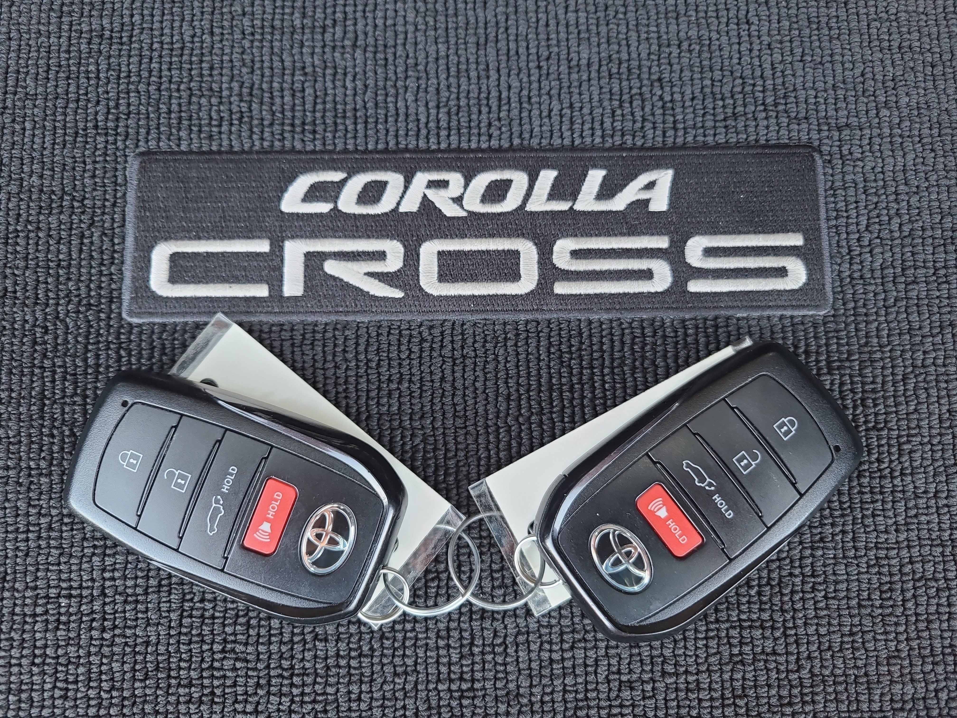 Used 2023 Toyota Corolla Cross XLE w/ Convenience Package AWD/4WD image 31