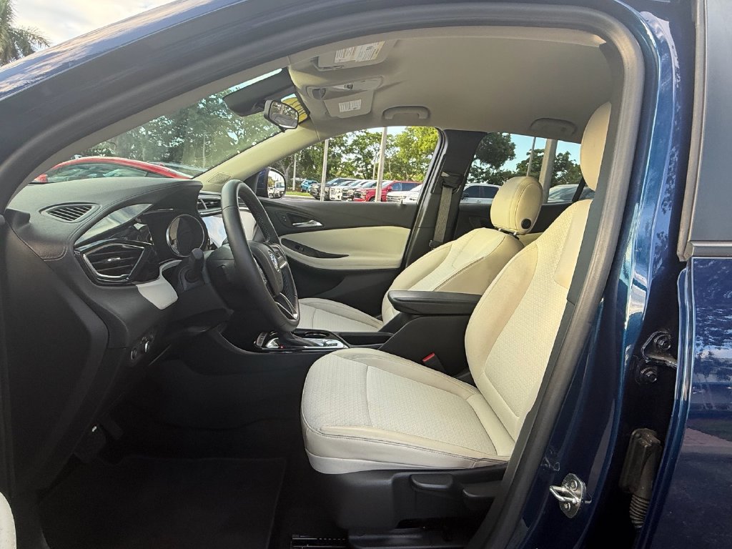 Used 2023 Buick Encore GX Preferred FWD image 9