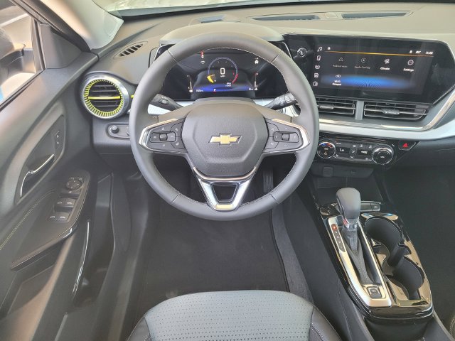 New 2026 Chevrolet Trax LT w/ Driver Confidence Package FWD image 12
