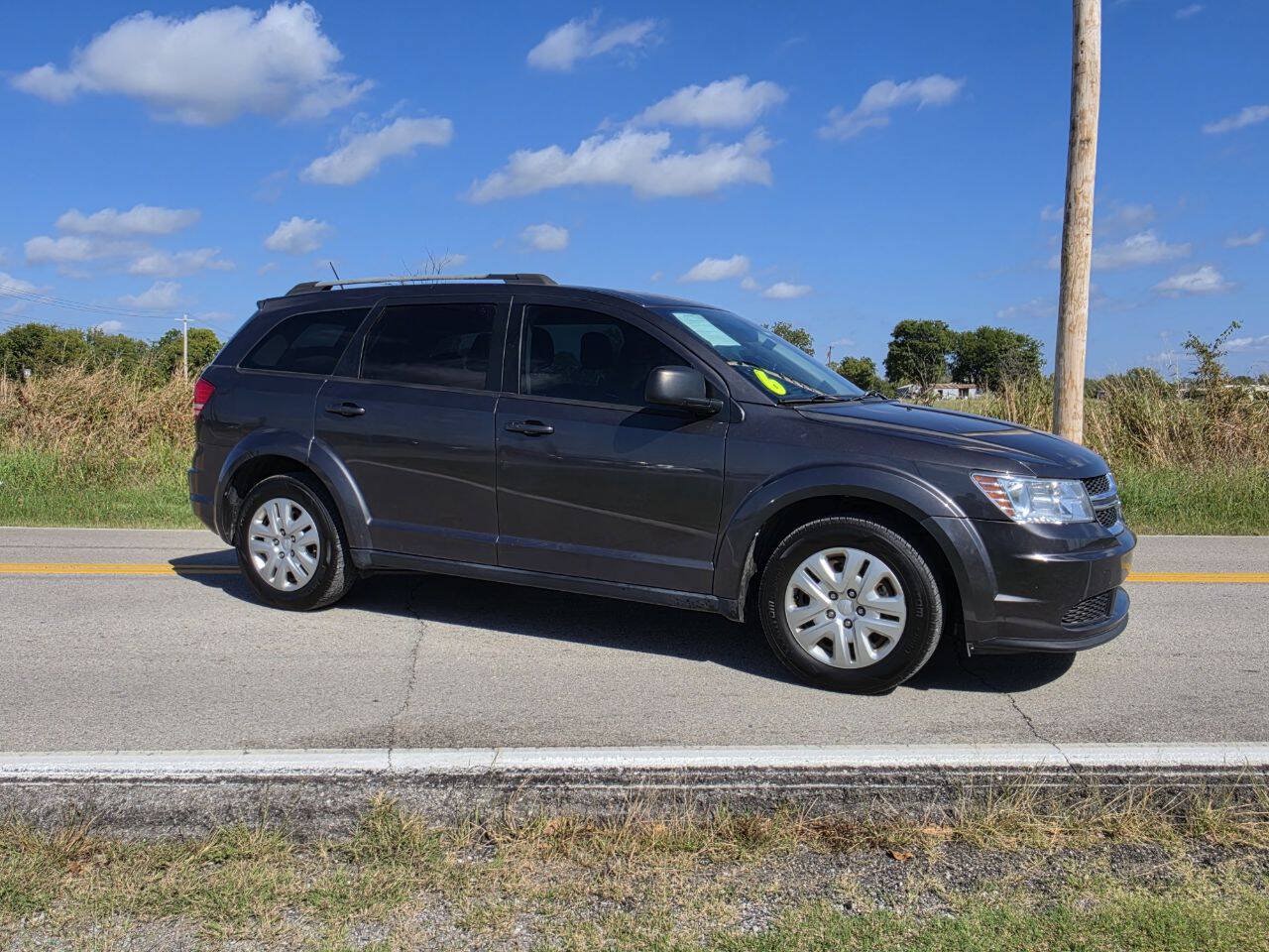 Used 2018 Dodge Journey SE w/ Popular Equipment Group FWD image 2