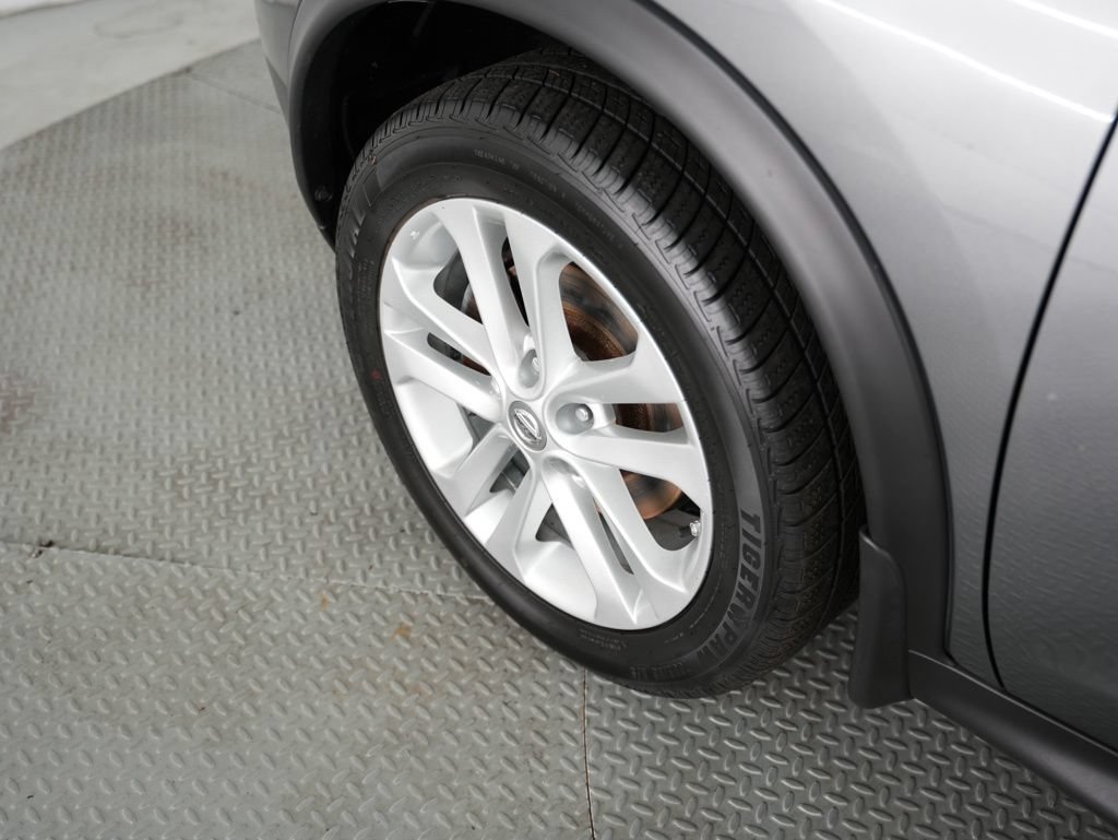 Used 2013 Nissan Juke SV AWD/4WD image 42