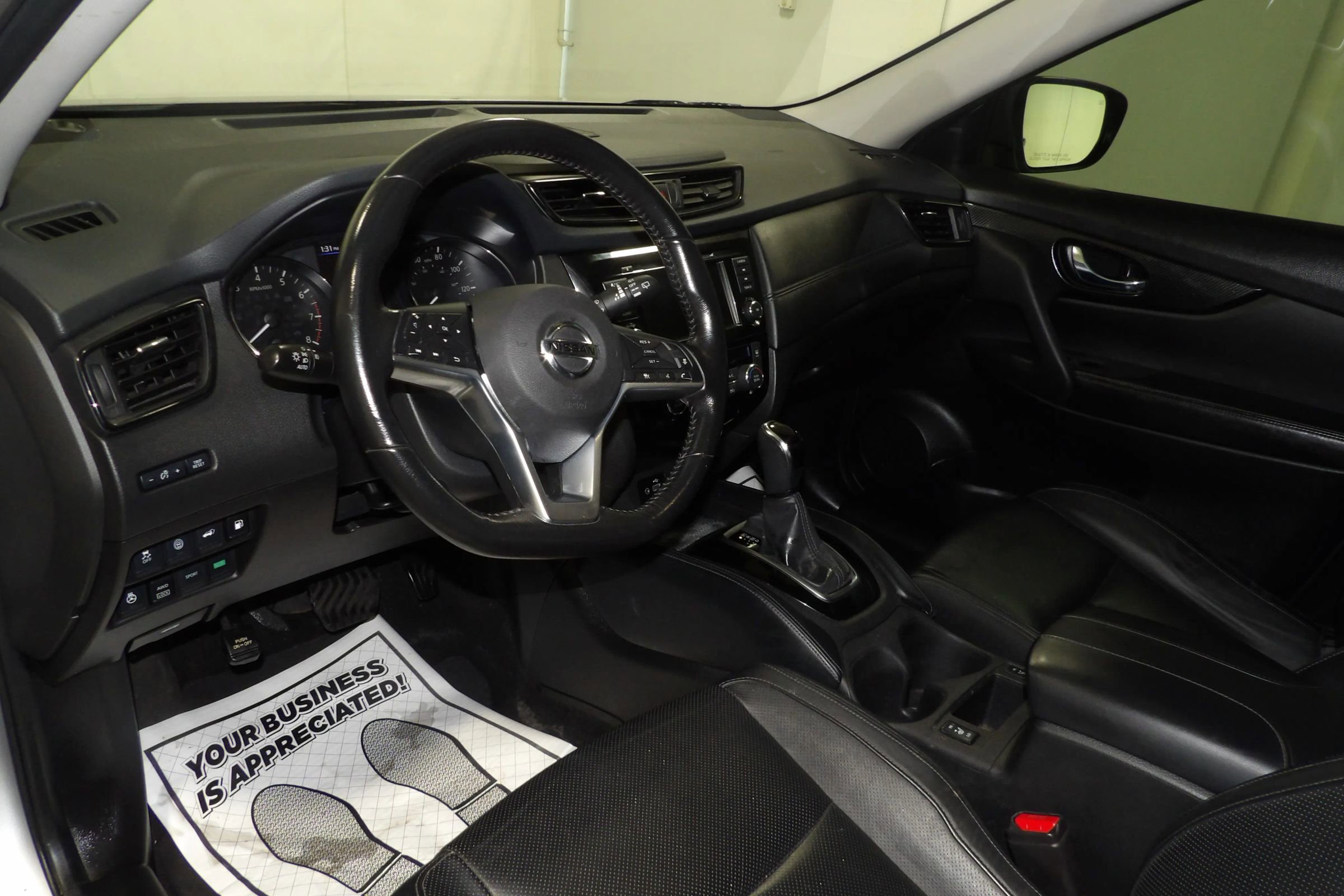 Used 2018 Nissan Rogue SL image 10