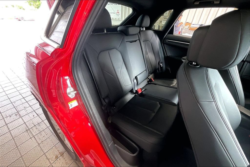 Used 2025 Audi Q3 2.0T Premium AWD/4WD image 15