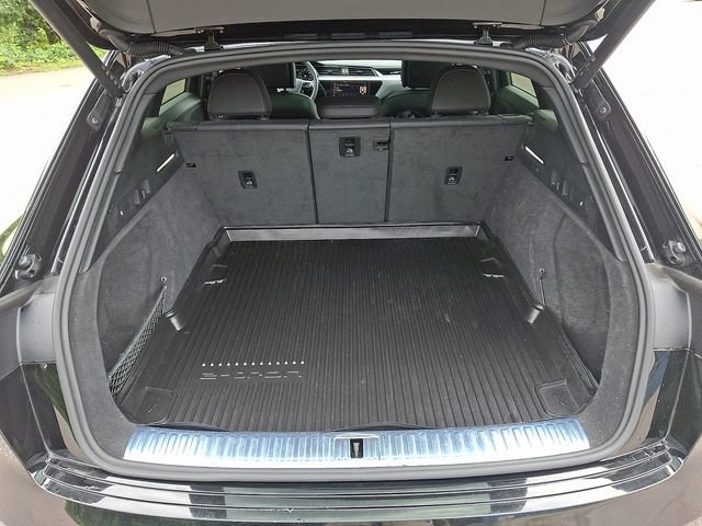 Used 2023 Audi e-tron Premium AWD/4WD image 30