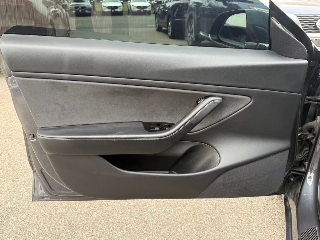 Used 2018 Tesla Model 3 Long Range AWD/4WD image 23