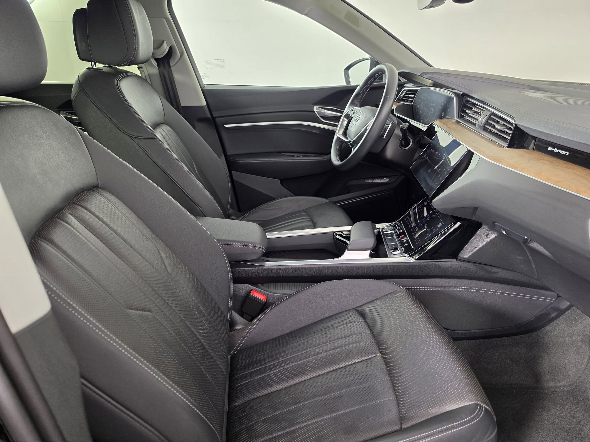 Used 2019 Audi e-tron Premium Plus w/ Cold Weather Package AWD/4WD image 50