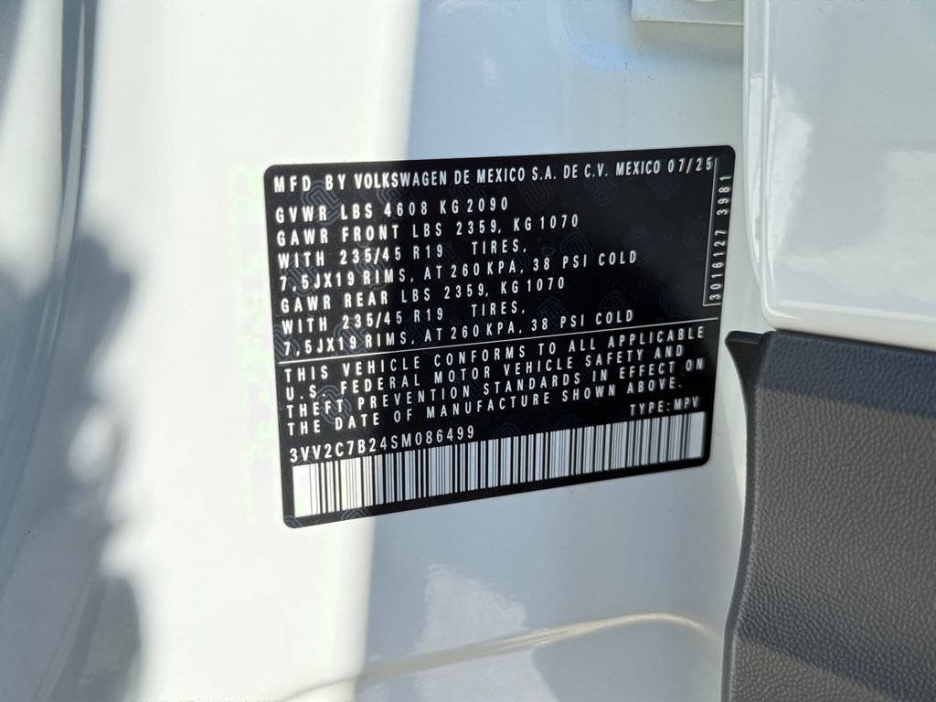 New 2025 Volkswagen Taos SE image 24