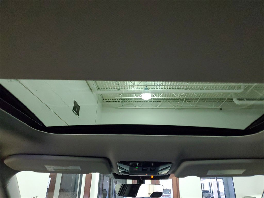 New 2025 Mitsubishi Outlander SEL image 15