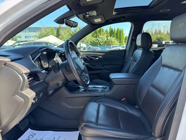 Used 2022 Chevrolet Traverse High Country w/ LPO, 'HIT The Road' Package AWD/4WD image 21