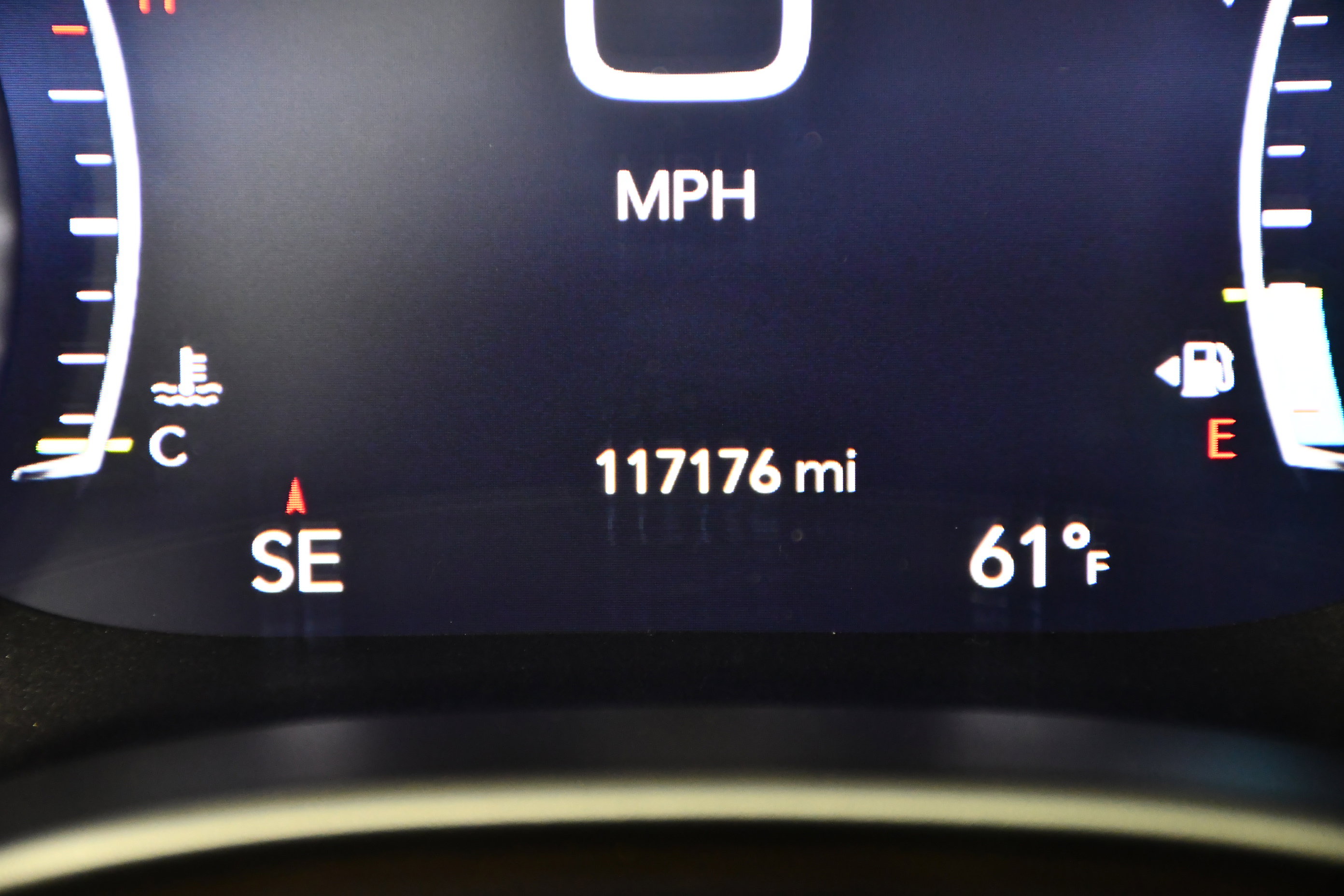 Used 2018 Chrysler Pacifica Touring-L w/ Advanced Safetytec Group FWD image 17