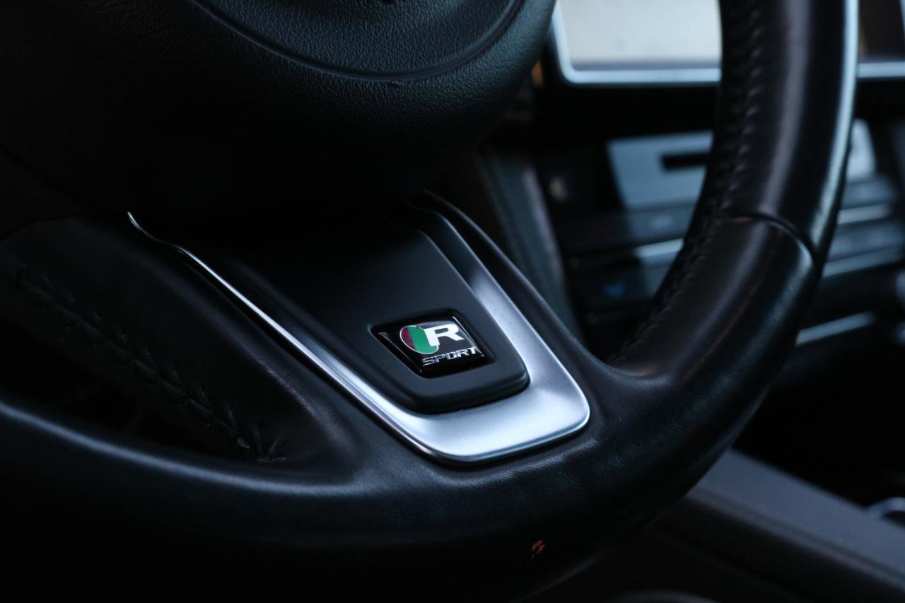 Used 2018 Jaguar F-PACE R-Sport AWD/4WD image 28