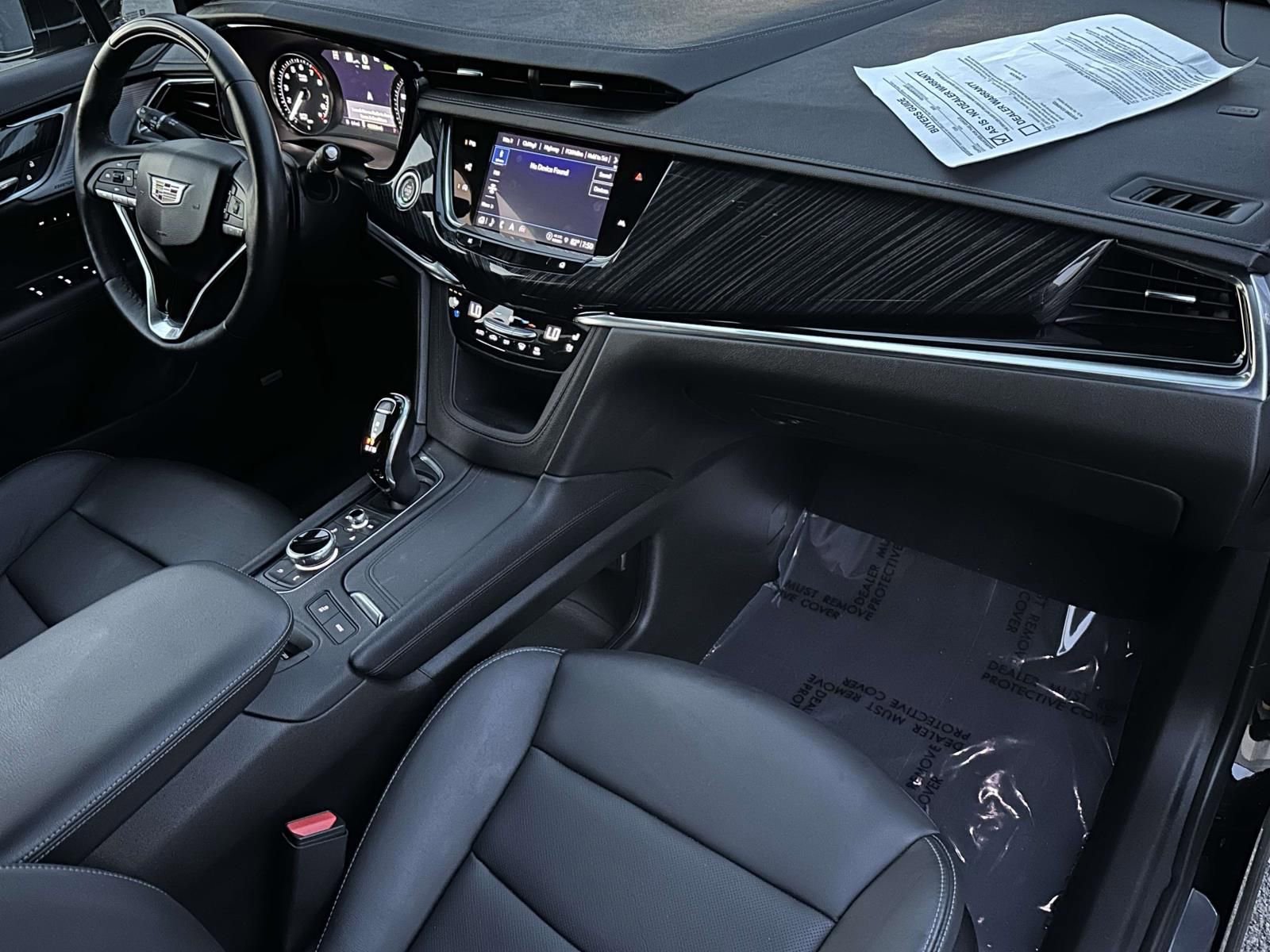 Used 2023 Cadillac XT6 Premium Luxury w/ Technology Package image 11