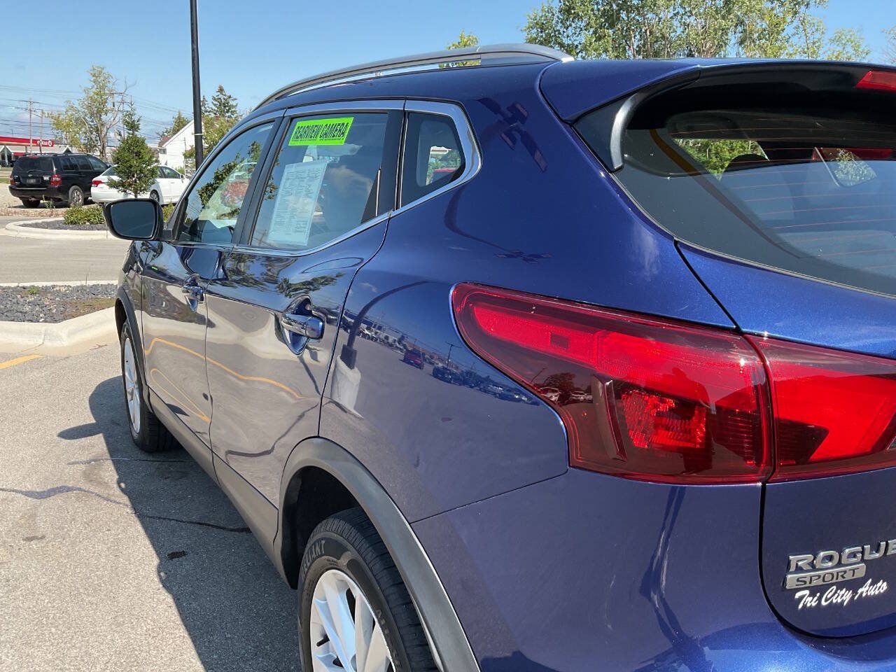Used 2019 Nissan Rogue Sport SV FWD image 5