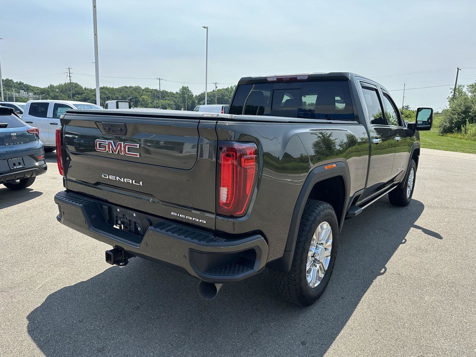 Used 2023 GMC Sierra 2500 Denali w/ Denali Ultimate Package AWD/4WD image 6