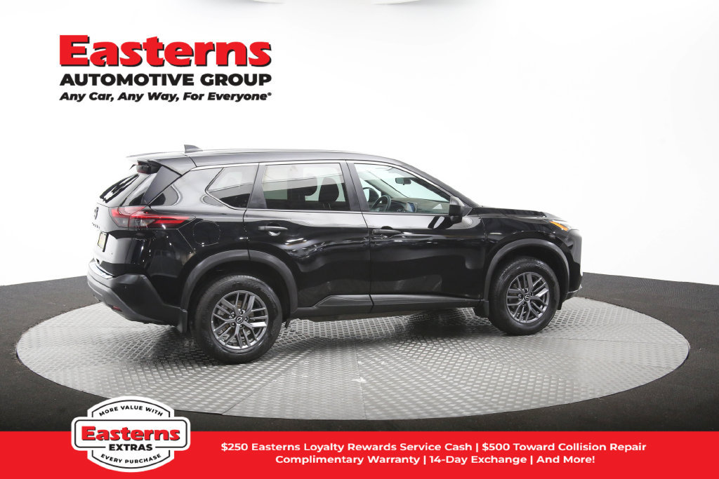 Used 2023 Nissan Rogue S AWD/4WD image 44
