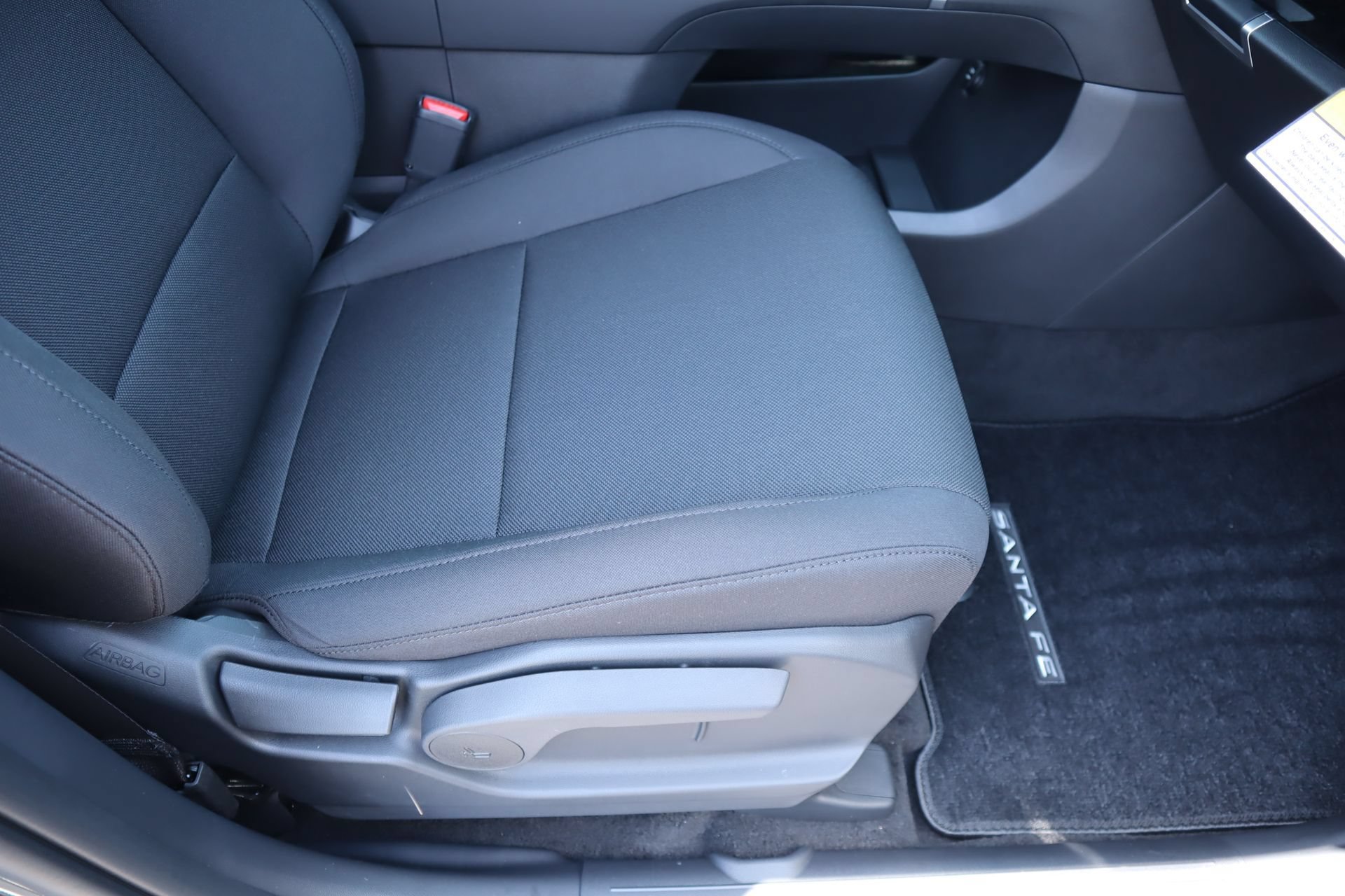 New 2027 Hyundai Santa Fe SE FWD image 19