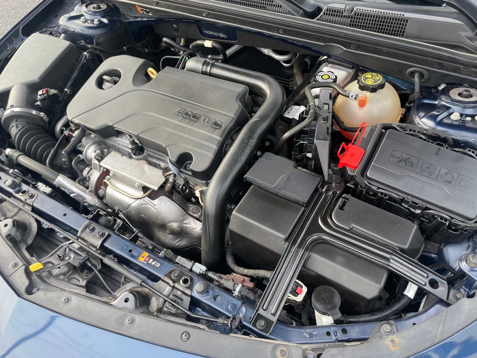 Used 2020 Chevrolet Malibu LT image 23