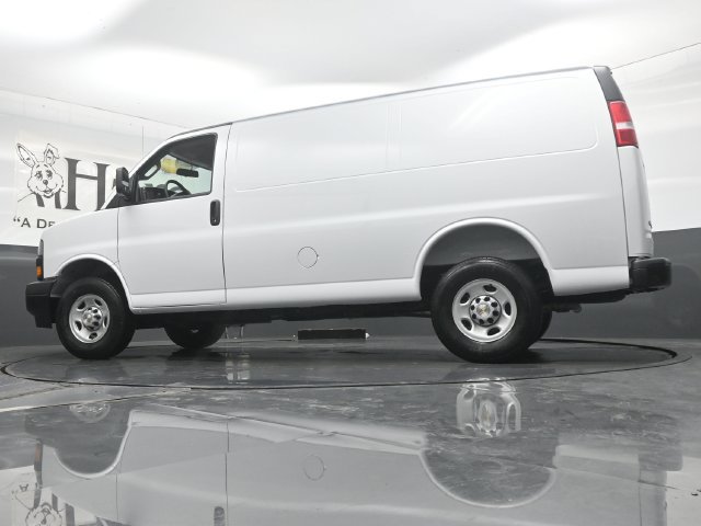 New 2027 Chevrolet Express 2500 w/ Driver Convenience Package RWD image 34