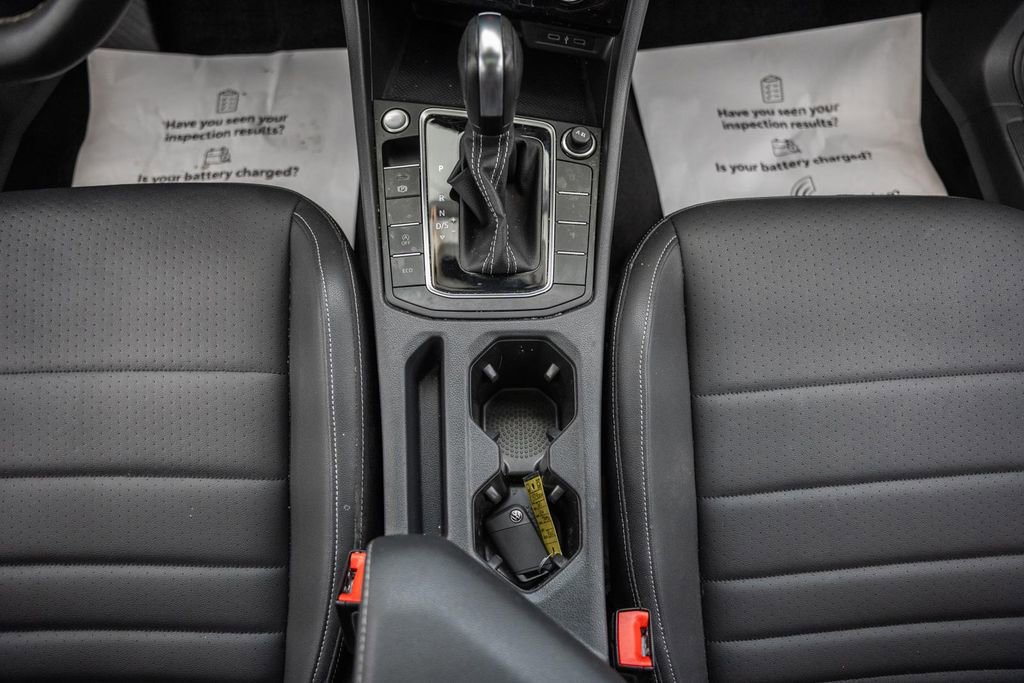 Used 2021 Volkswagen Jetta SE w/ SE Cold Weather Package FWD image 24