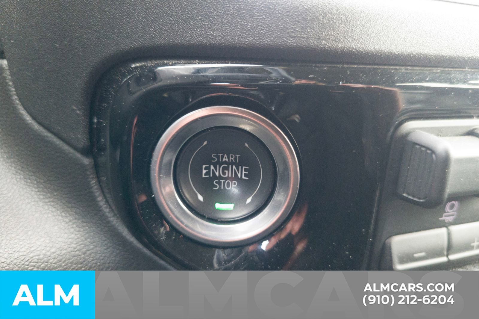 Used 2025 Chevrolet Silverado 1500 LT RWD image 28