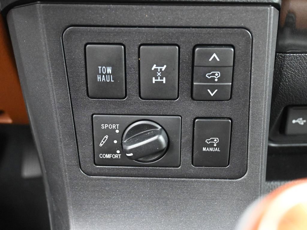 Certified 2021 Toyota Sequoia Platinum AWD/4WD image 29