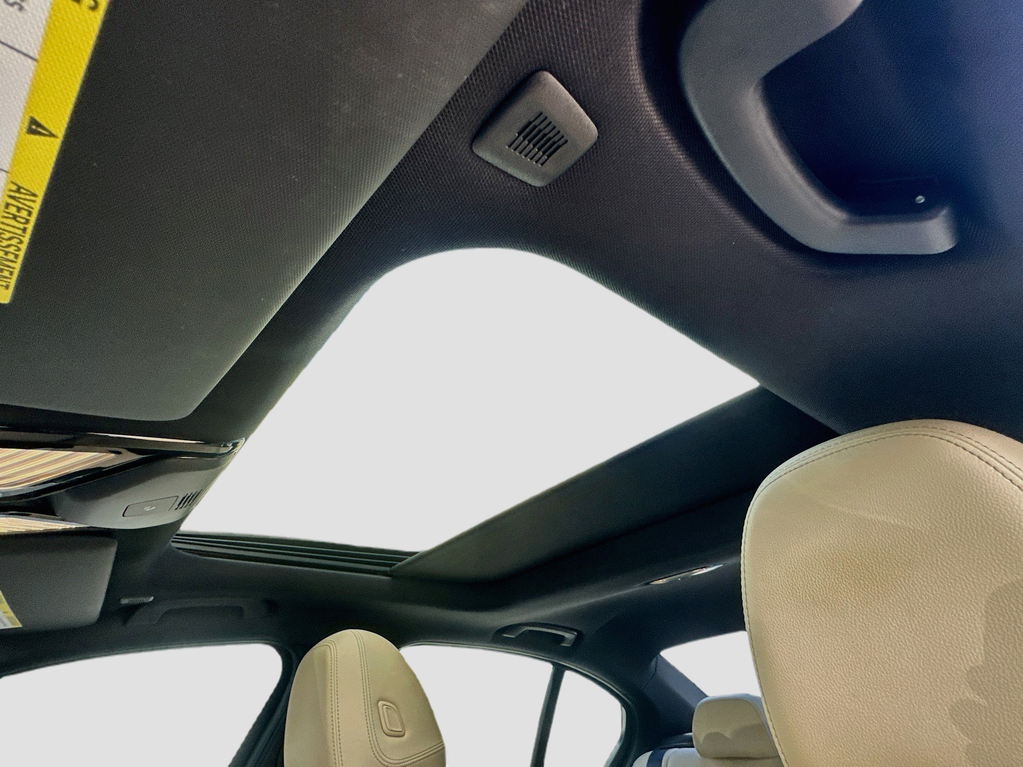 Used 2024 BMW 330i Sedan w/ Premium Package RWD image 18