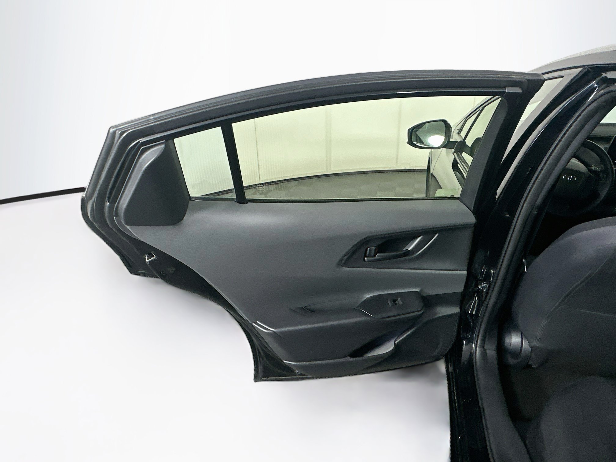Used 2024 Toyota Prius LE FWD image 25