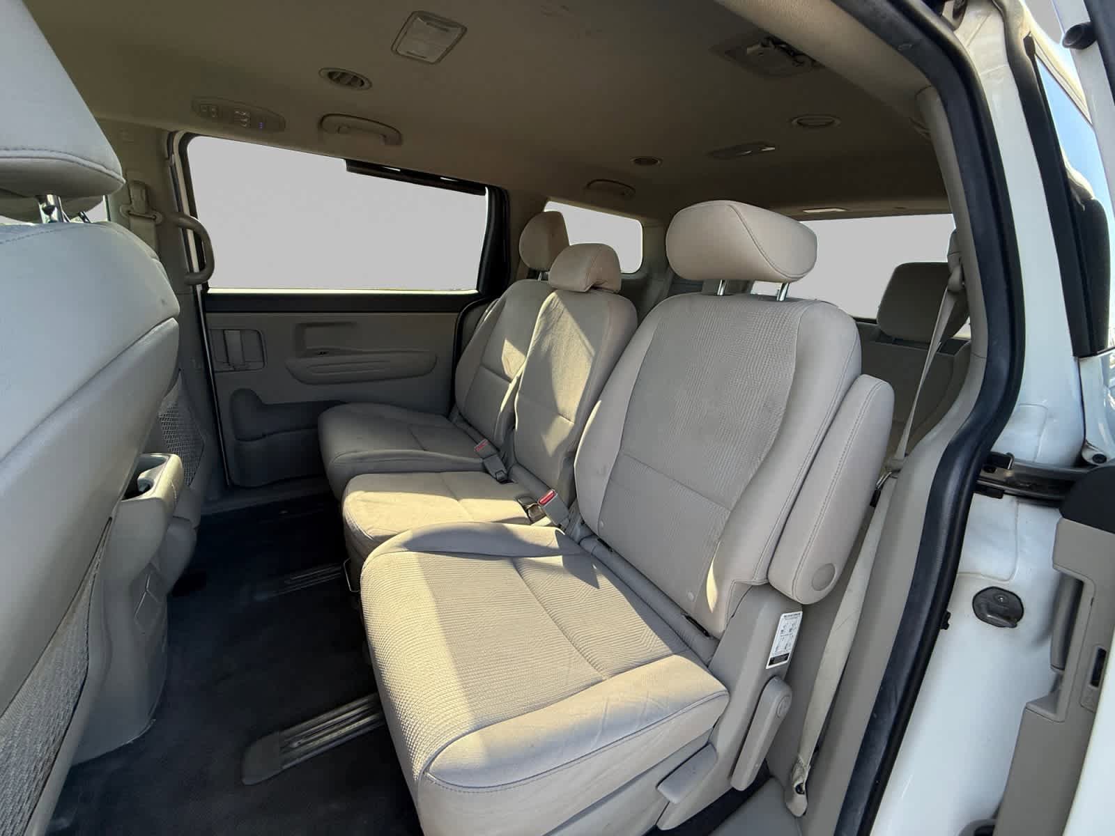 Used 2021 Kia Sedona LX FWD image 19