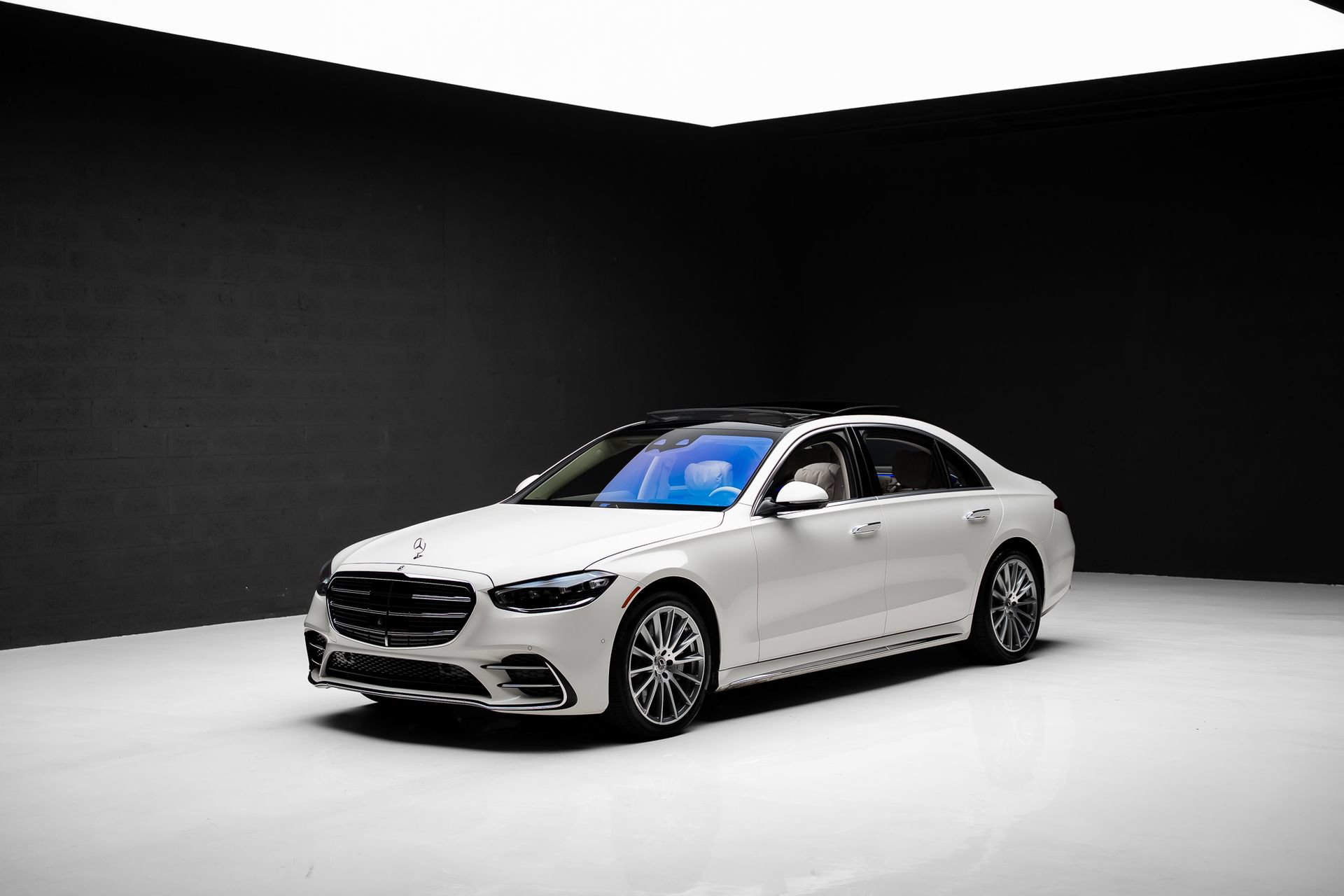 Used 2023 Mercedes-Benz S 580 4MATIC Sedan image 4
