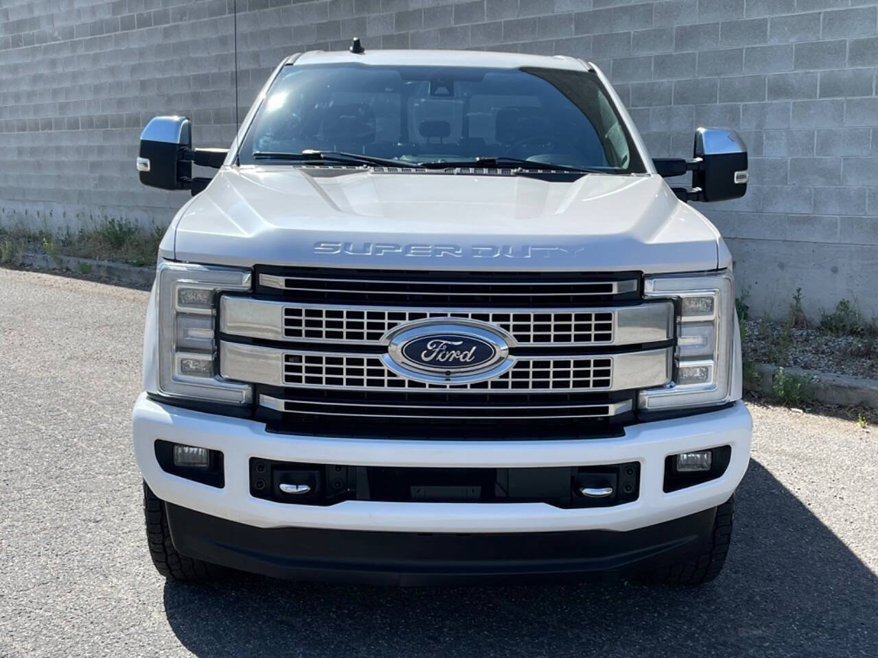 Used 2019 Ford F350 Platinum w/ Platinum Ultimate Package AWD/4WD image 12